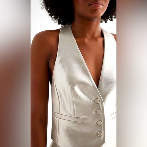 *NWT* Express Metallic Muted Gold Button Front Halter Vest, Size Large - Picture 3 of 12